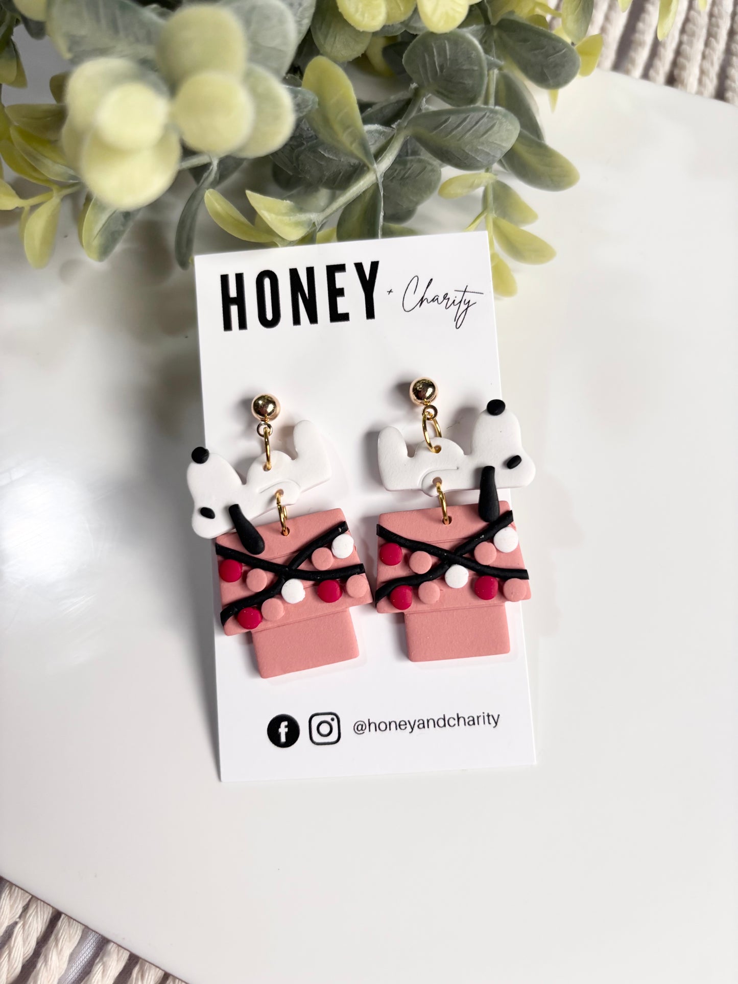 Valentine Snoopy Doghouse Dangles